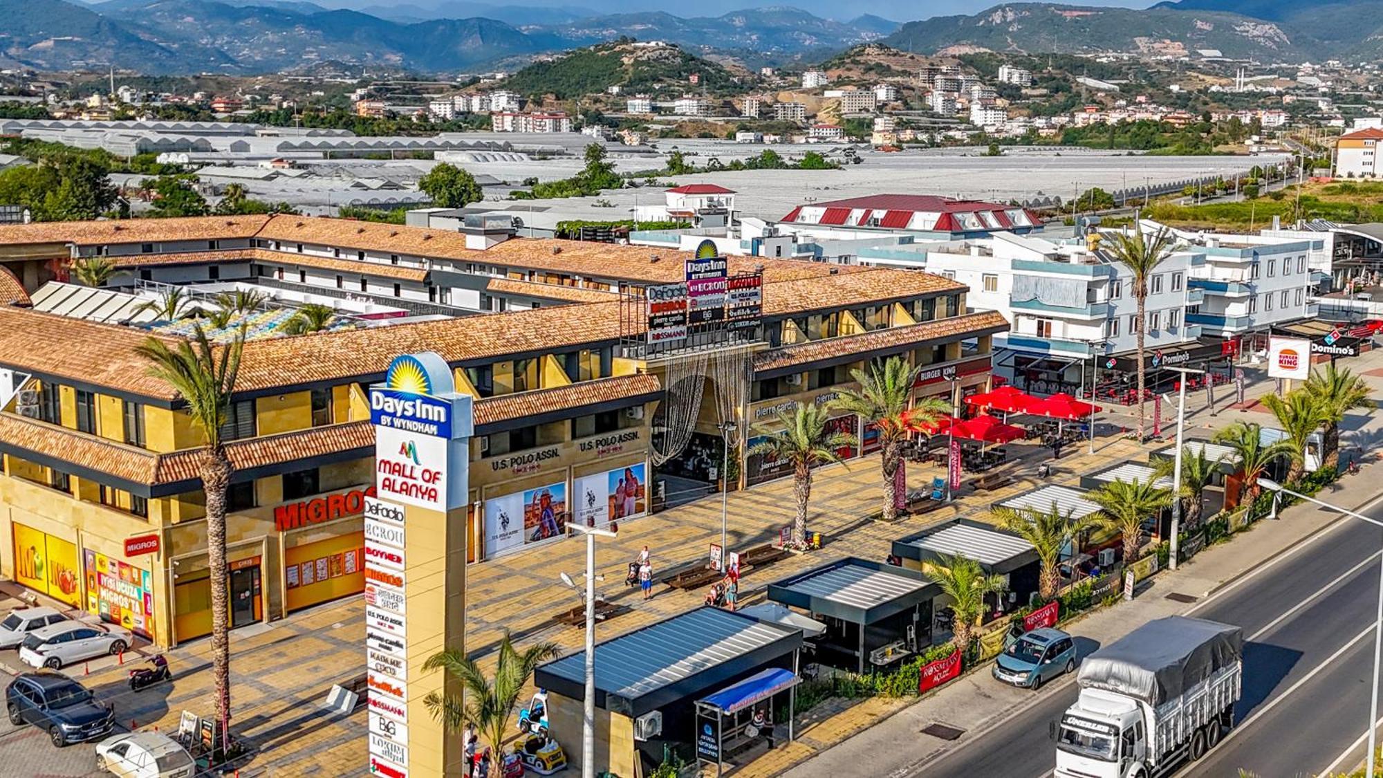 Days Inn By Wyndham Alanya Exterior photo